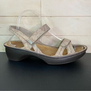 Naot Brussels Sandals Women's Size 10 Shoes Beige Reptile Print Leather EU41